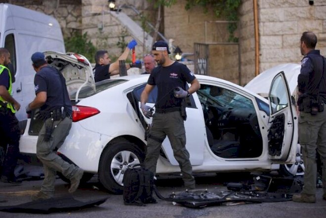 İsrailin milli təhlükəsizlik nazirinin olduğu avtomobil qəzaya uğradı -  FOTO/VİDEO