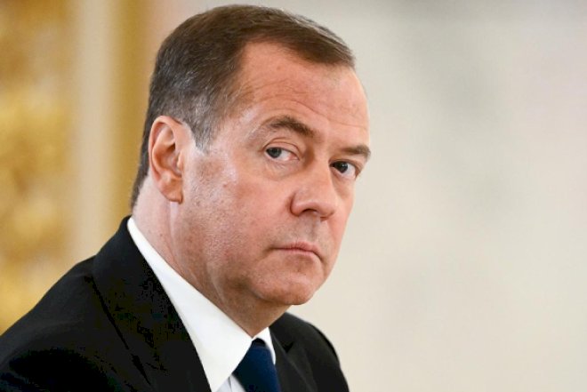 Medvedev:  “Sülh konfransı”nın Rusiyaya nə faydası olacaq?“