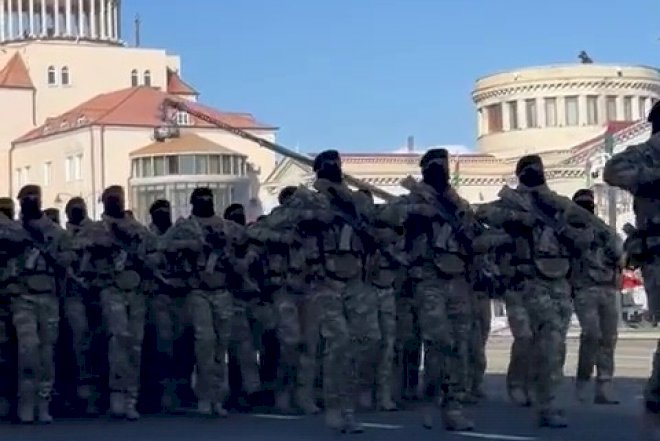 Xankəndidə 104 il əvvəl və bu gün HƏRBİ PARAD -FOTO