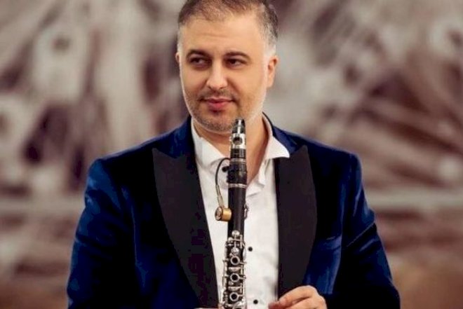 Hüseyn trenddəki müğənnilərə söz atdı - VIDEO