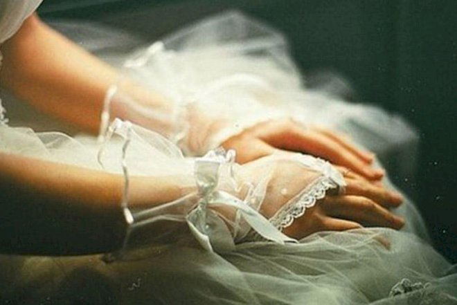 17 yaşlı gəlin bakirə çıxmadı və... - Azərbaycanda toy günü dəhşətli hadisə