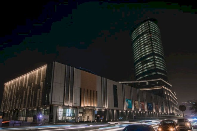 Bakıda nəhəng alış-veriş mərkəzi - "Crescent Mall" açılır