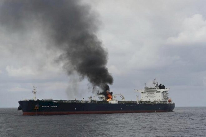 Qırmızı dənizdə tanker raketlə vurulub 