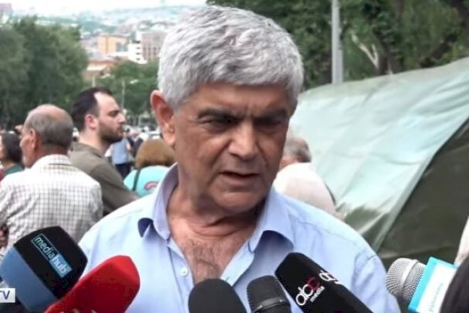 Vitali Balasanyan üzə çıxdı və “asıb-kəsdi” 