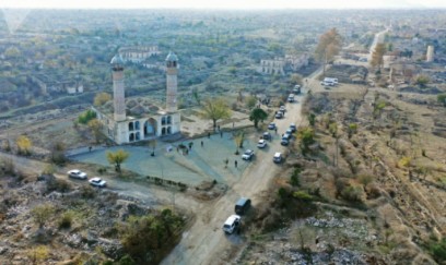 Ağdam şəhərində daxili yolların tikintisi sürətlə icra olunur