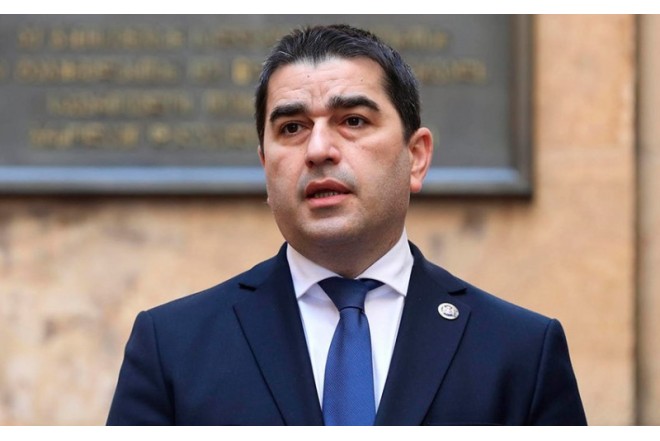 Papuaşvili prezidenti saxtakarlıqda ittiham etdi
