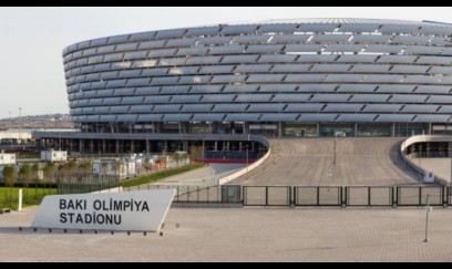 Maşını qaçırıb stadiona daxil olmaq istədi - Bakıda olay