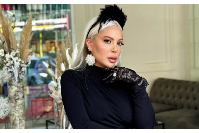 Səidə Sultan: "Sağdakı “oğlan” mənəm" - FOTO