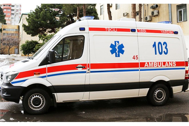 Azərbaycanda qapısı olmayan ambulans - FOTO