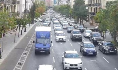 Bakının 19 yolunda tıxac var - SİYAHI