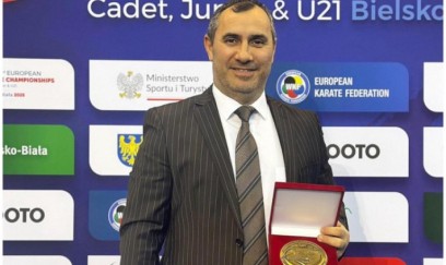 Azərbaycan millilərinin baş məşqçisi: “Avropa çempionatında xatirə medalı idmançısı finala yüksələn yığmaların çalışdırıcılarına verildi"