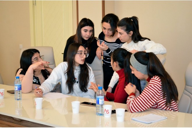 Lənkəranda qızlar üçün pulsuz təlim kursları davam edir - FOTOLAR