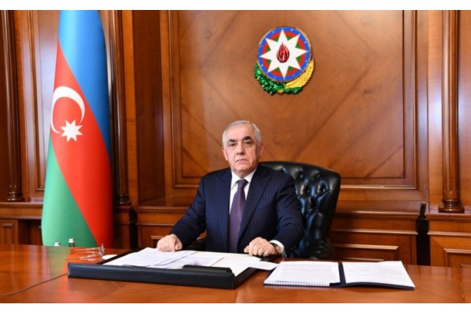 Əli Əsədov yeni qərar imzaladı
