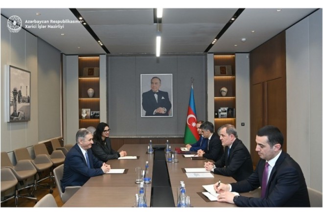 Ceyhun Bayramov Fələstinin səfirini qəbul etdi