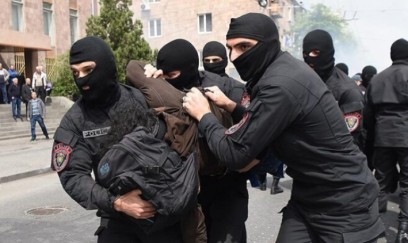 Ermənistanda kütləvi həbslər: 12 müxalifətçi saxlanıldı