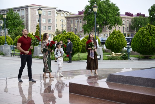 Leyla Əliyeva və Arzu Əliyeva Naxçıvana səfər ediblər - FOTOLAR