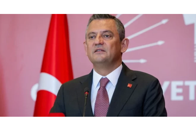 CHP sədrinə yumruqla hücum edildi 