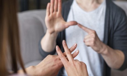 İşarət dili yalnız dörd televiziya kanalına tətbiq ediləcək
