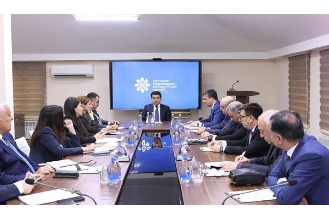 Hikmət Hacıyev media subyektlərinin rəhbərləri ilə görüşdü 