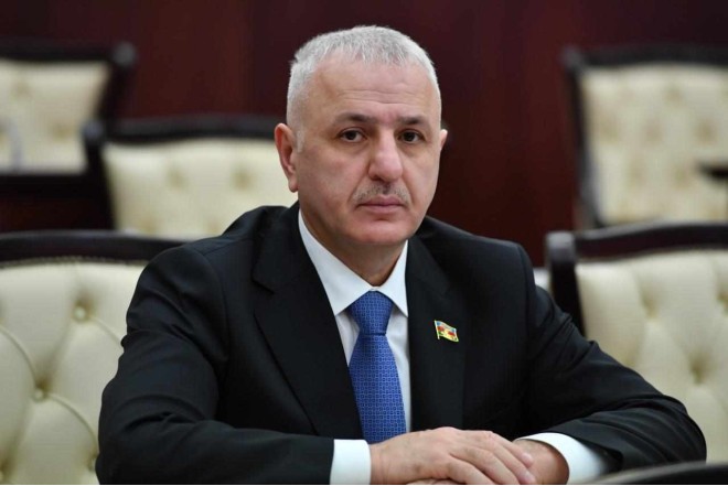 Ölkələrin uğuru müstəqil siyasi iradədən daha çox asılıdır 