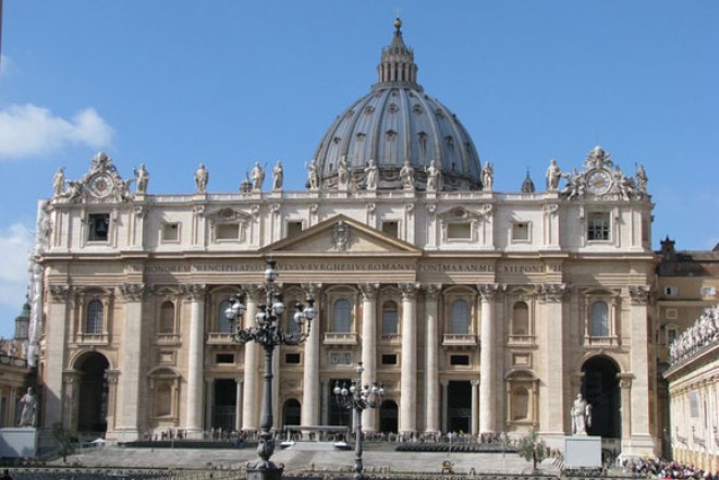 Konklav ilk turda yeni Roma Papasını seçə bilmədi 