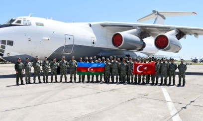 Hərbçilərimiz və aviasiya vasitələri Türkiyəyə yola düşüb - VİDEO