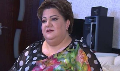 Nüşabə Musayeva Könül Xasıyevanın ifası zamanı ona pul səpdi- VİDEO