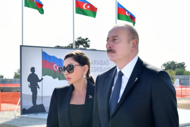 Prezident və xanımı Şuşanın Daşaltı kənd məscidinin açılışında