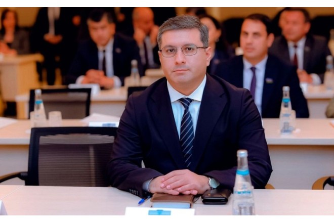 Naxçıvanın iqtisadiyyat naziri kollektivə təqdim edildi