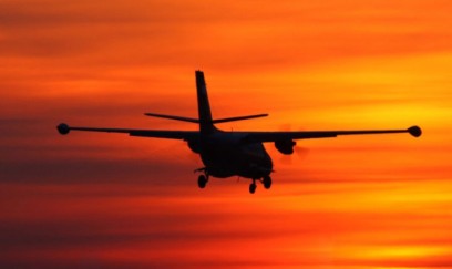 Hindistan mülki aviasiya uçuşlarını dayandırdı