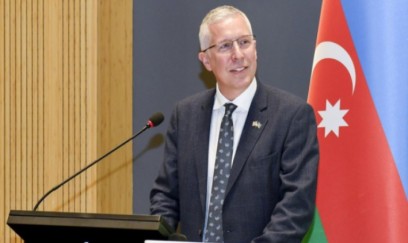 Fergus Auld Heydər Əliyevlə bağlı paylaşım edib