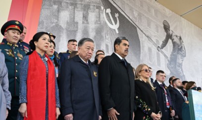 Moskva paradı Maduronun xoşuna gəlib 