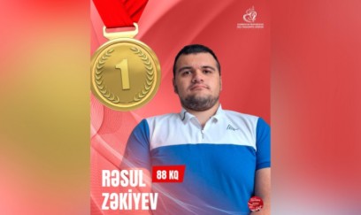 Azərbaycan parapauerliftinqçisi Dünya Kubokunda 2 qızıl medal qazanıb 