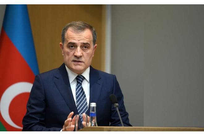 Bayramov Nəhyanla regionu müzakirə etdi 