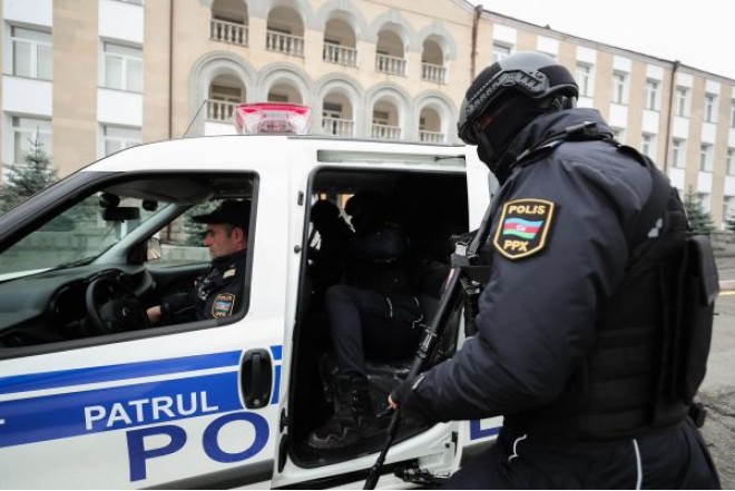 Avtomobildən pul oğurlayan şəxs tutulub