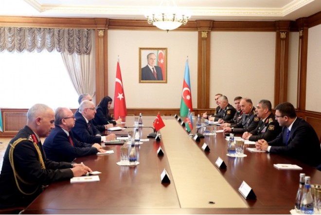 Qardaş ölkələrin müdafiə nazirləri bir araya gəldi- FOTOLAR