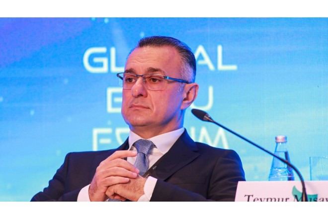 Nazir həkimlərin sertifikasiyasından danışdı