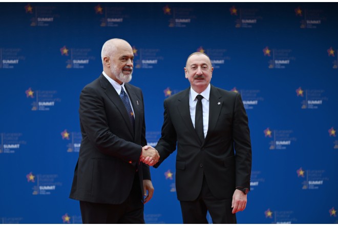 Prezident “Avropa Siyasi Birliyi” Zirvə toplantısının açılış sessiyasında - CANLI