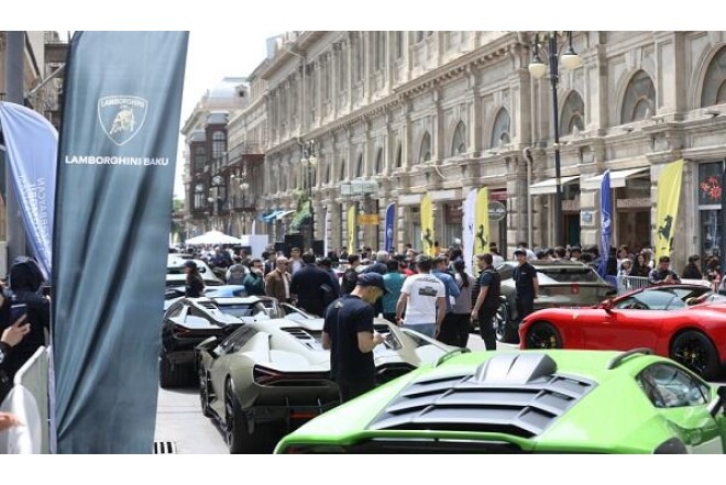 Bakıda "Supercar"lar nümayiş olundu 