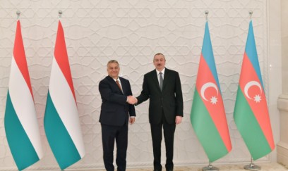 Liderlər bəyanatla çıxış edirlər