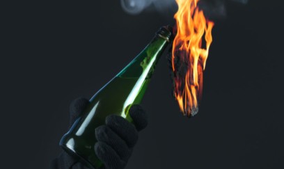 Hərbi komissarlığa "Molotov kokteyli" atdığı üçün 16 il həbsdə yatacaq