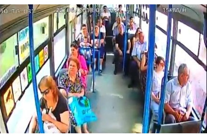 Avtobusun şüşəsini sındıran şəxs saxlanıldı 