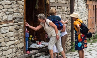 Azərbaycana gələn turistlərin sayı AZALIB?
