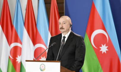 İlham Əliyev Budapeştdə iclasda iştirak edir 