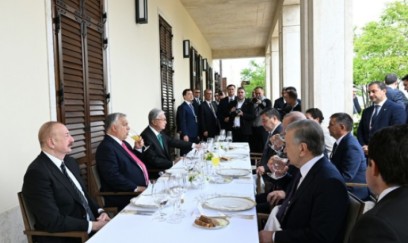 Prezidentin iştirak etdiyi lançda menyu Azərbaycan dilində də tərtib olunub