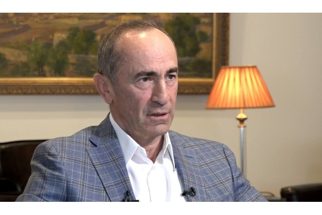 Paşinyanın partiyası Köçəryanı hədəfə alıb