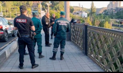 Ermənistanda oğul atanı xüsusi amansızlıqla qətlə yetirdi - VİDEO