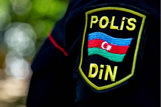Binanın blokunda narkotik qəbul edən şəxs saxlanıldı 