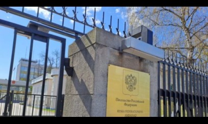 Rusiya səfirliyinə dronla hücum edildi 