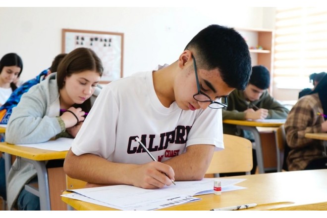 Bu gün 54 247 abituriyent üçün imtahan keçiriləcək 